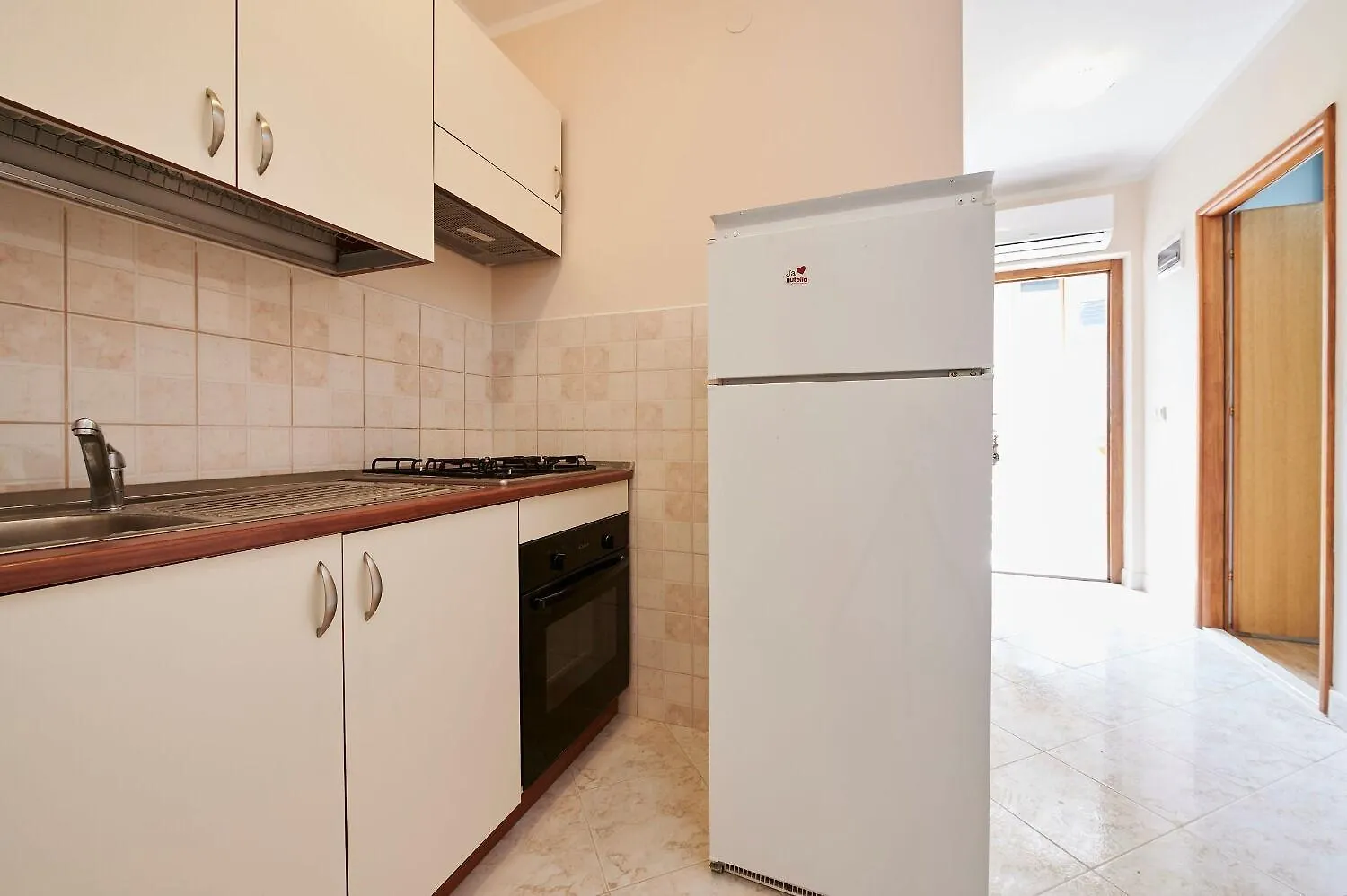 Apartments Antonia - 270M To Sea Traù 0*,  Croazia