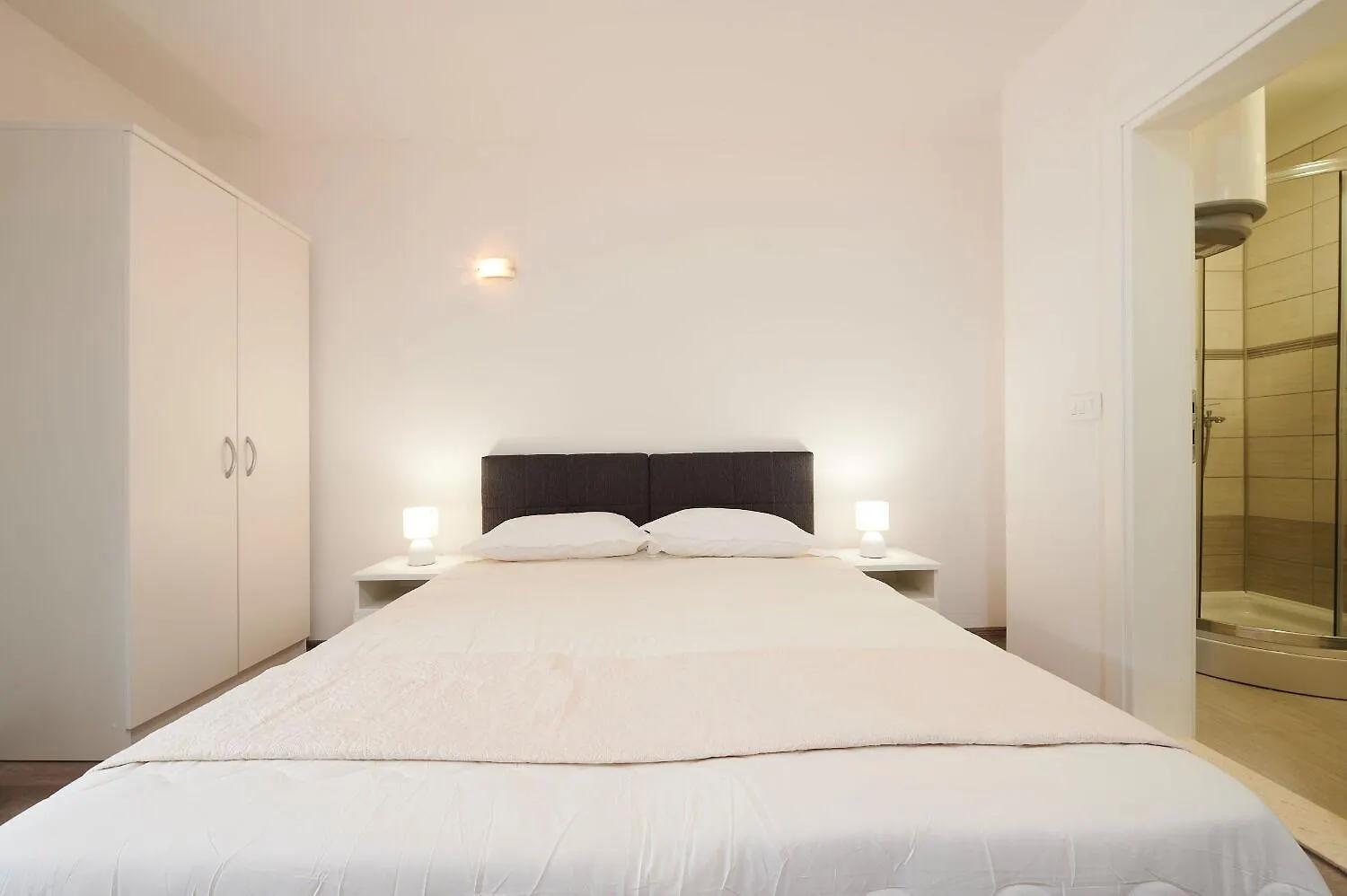 Apartments Antonia - 270M To Sea Traù
